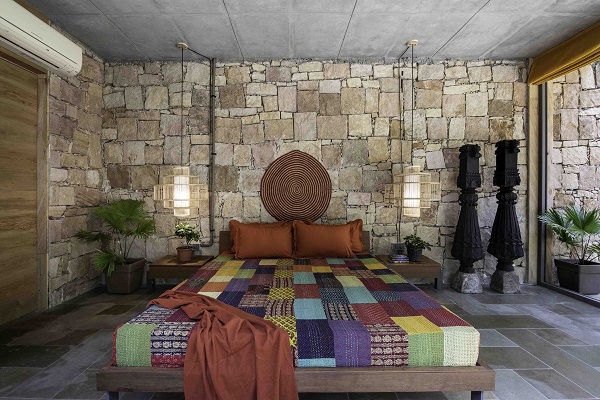 Phòng ngủ thiết kế đậm chất rustic, hoang dại đầy màu sắc