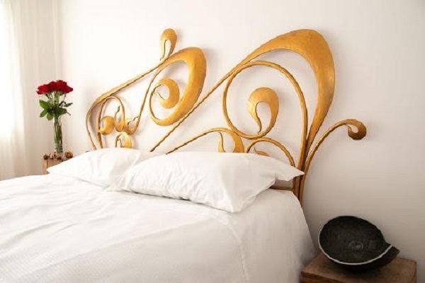 Thiết kế đầu giường đậm chất Art Nouveau