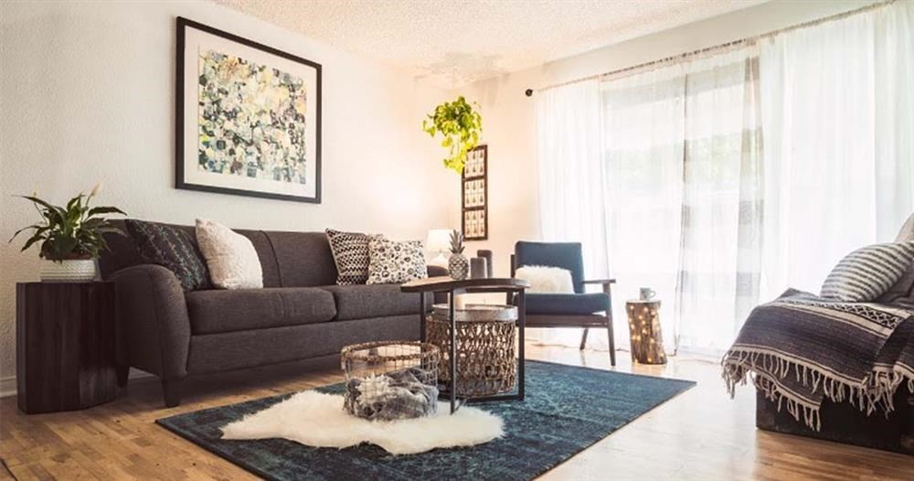 Hình ảnh của Cách bố trí nội thất và ánh sáng phòng khách