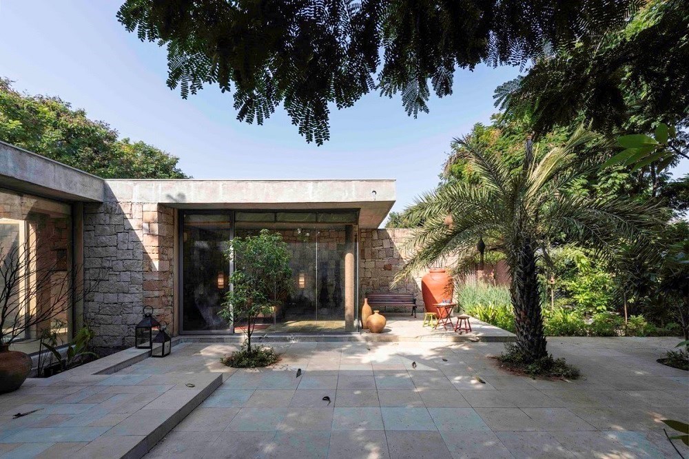 Thiết kế tuyệt với với với thiên nhiên xanh mát bao quanh.